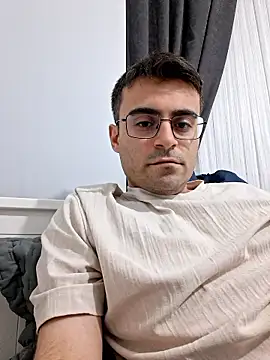 Obstacless online show from January 8, 7:49 pm