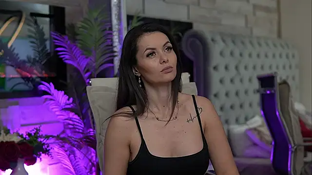 SeductiveMom online show from December 5, 4:21 am