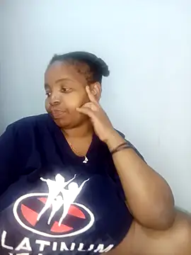 ShySexyBaddiexx online show from September 15, 8:31 pm