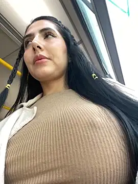 Snapshot of oh_nina chatting on September 11, 9:04 pm oh nina online show from September 11, 9:04 pm