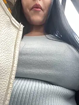 Snapshot of oh_nina chatting on September 19, 8:42 pm oh nina online show from September 19, 8:42 pm