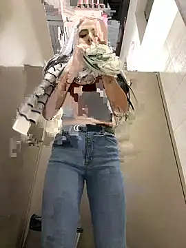 Snapshot of oh_nina chatting on September 24, 11:30 pm oh nina online show from September 24, 11:30 pm