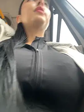 Snapshot of oh_nina chatting on September 29, 9:30 pm oh nina online show from September 29, 9:30 pm