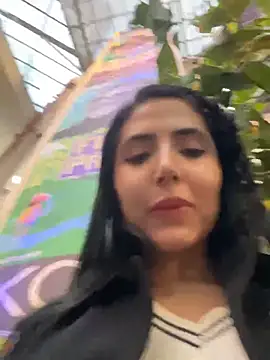 Snapshot of oh_nina chatting on October 4, 10:41 pm oh nina online show from October 4, 10:41 pm