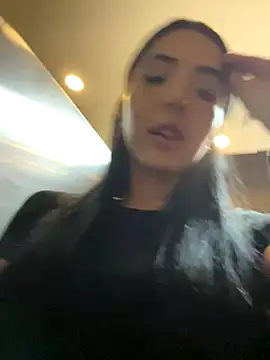 Snapshot of oh_nina chatting on November 14, 10:07 pm oh nina online show from November 14, 10:07 pm