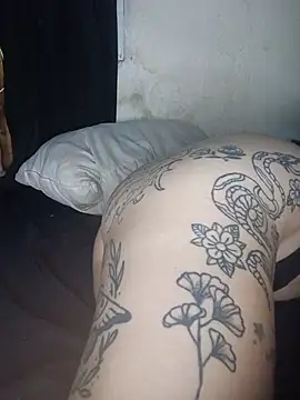 Darkw1tch online show from May 17, 1:36 am