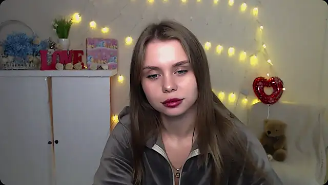 OceanicDawn online show from October 6, 7:39 am