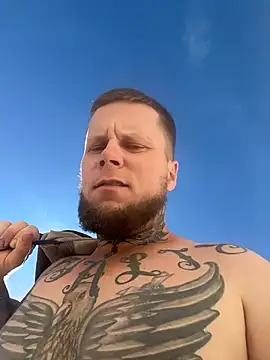 Snapshot of tattedpipeliner chatting on November 3, 8:54 pm tattedpipeliner online show from November 3, 8:54 pm