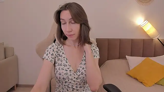 Snapshot of GoodGlamorGirl chatting on October 7, 3:58 am GoodGlamorGirl online show from October 7, 3:58 am