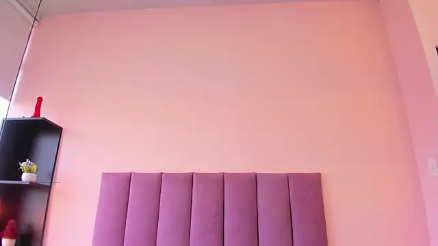 violet myerrs online show from February 6, 1:25 pm