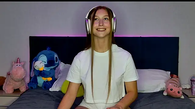 MissEmilyMiller online show from September 29, 6:24 pm