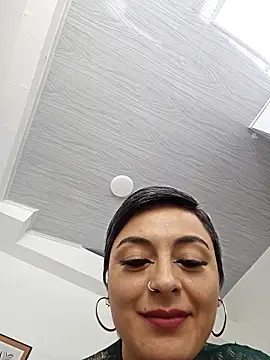 Daniela Leonn online show from November 6, 8:43 pm