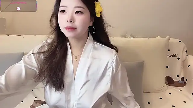 xiaotanbaby online show from October 12, 4:39 pm