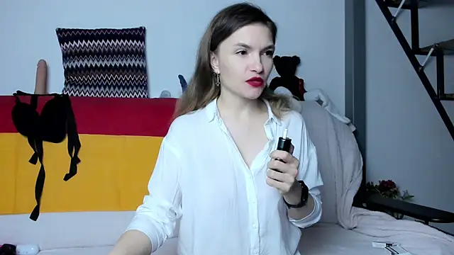 Snapshot of Katherine_Twilight chatting on February 7, 3:19 pm Katherine Twilight online show from February 7, 3:19 pm