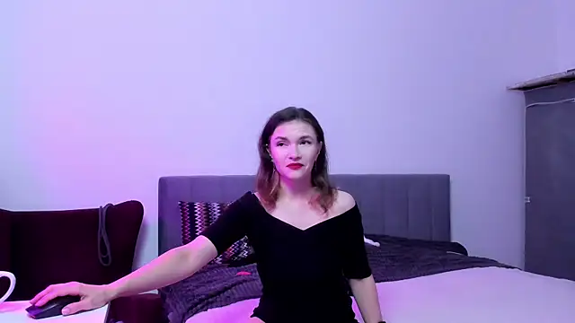 Snapshot of Katherine_Twilight chatting on November 6, 3:46 pm Katherine Twilight online show from November 6, 3:46 pm