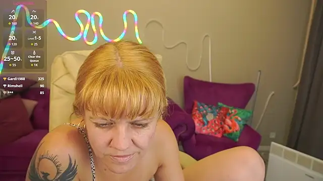 BellaLaPetit online show from October 28, 2:15 am