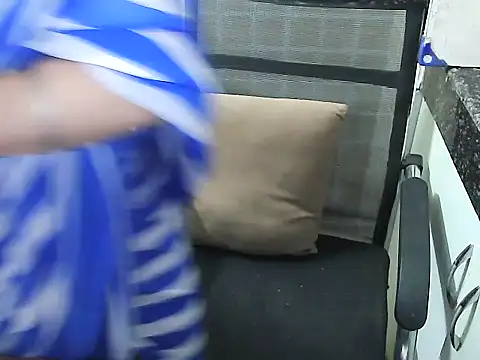 lovepihuu online show from October 3, 5:15 am