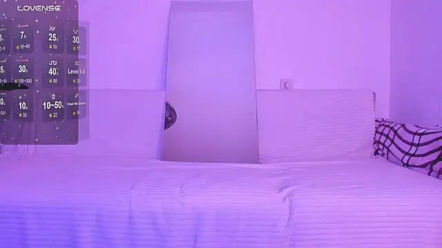 Snapshot of Lil_Foxy9 chatting on November 21, 4:49 pm Lil Foxy9 online show from November 21, 4:49 pm