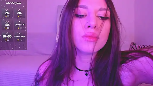 Snapshot of Lil_Foxy9 chatting on December 2, 4:02 pm Lil Foxy9 online show from December 2, 4:02 pm