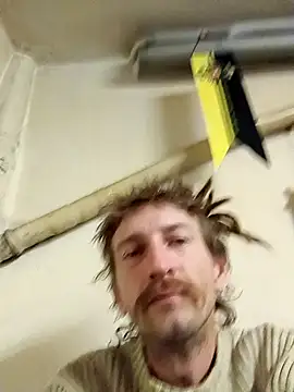 Snapshot of KokosMartin chatting on November 1, 11:29 pm KokosMartin online show from November 1, 11:29 pm