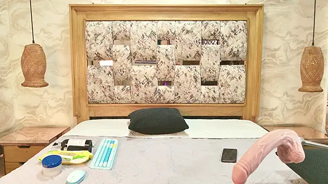 ZOLEY WATSON online show from March 2, 3:09 am