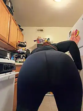 yummy0322 online show from January 13, 11:21 pm