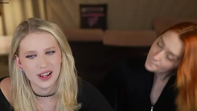 Snapshot of Scarlett_Sweet054 chatting on December 5, 4:14 pm Scarlett Sweet054 online show from December 5, 4:14 pm