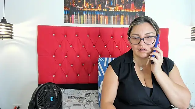 carolinacrus01 online show from September 14, 3:55 pm