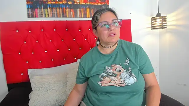 carolinacrus01 online show from February 7, 4:33 pm