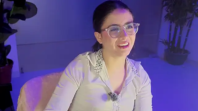 LiLLiAnderson online show from February 10, 11:58 am