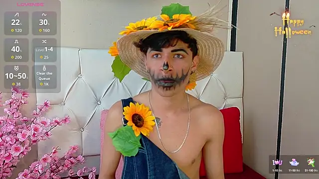 Axel  Evans online show from October 11, 1:53 pm