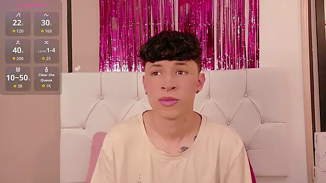 Axel  Evans online show from March 28, 12:49 pm