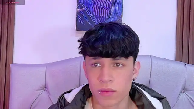 Axel  Evans online show from April 20, 12:30 pm