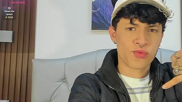 Axel  Evans online show from May 30, 1:19 pm