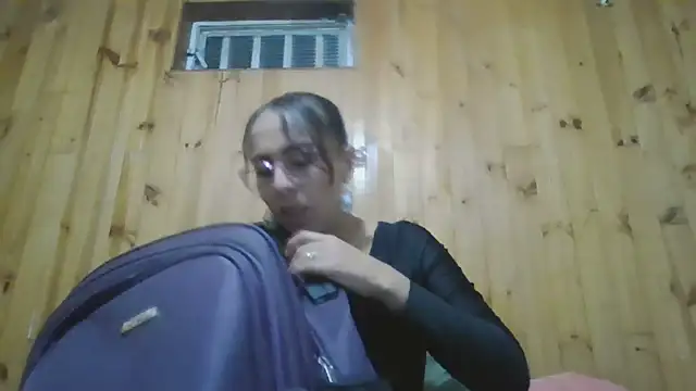 Roselingalvis13 online show from October 28, 2:48 am