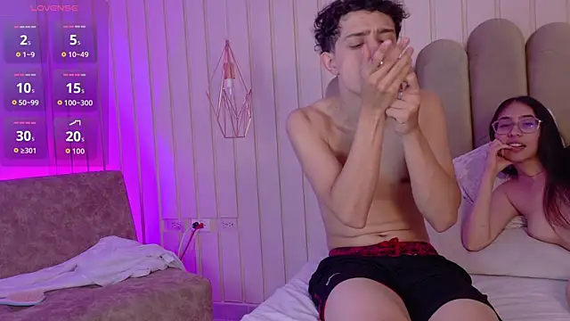 juliie star online show from April 5, 11:35 pm