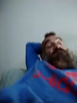 Snapshot of Zk1980 chatting on October 26, 2:39 am Zk1980 online show from October 26, 2:39 am