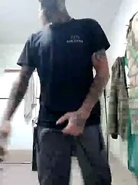 Snapshot of Zk1980 chatting on October 27, 7:29 pm Zk1980 online show from October 27, 7:29 pm