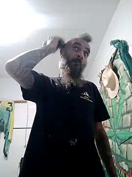 Snapshot of Zk1980 chatting on November 3, 7:48 pm Zk1980 online show from November 3, 7:48 pm