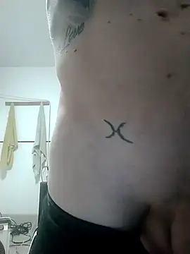 Snapshot of Zk1980 chatting on December 3, 10:41 pm Zk1980 online show from December 3, 10:41 pm