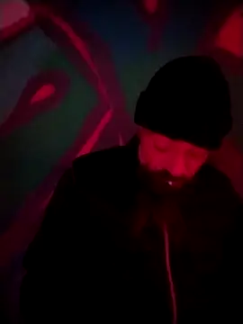 Snapshot of Zk1980 chatting on December 5, 2:42 am Zk1980 online show from December 5, 2:42 am