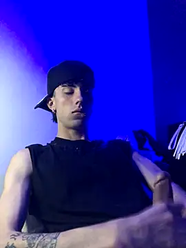 Snapshot of redmen69 chatting on September 20, 4:46 am redmen69 online show from September 20, 4:46 am