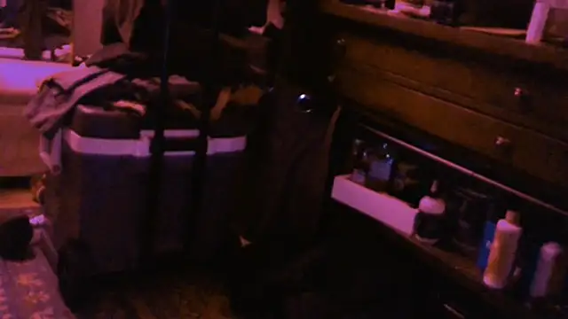 Snapshot of Magnetic127 chatting on November 10, 12:04 pm Magnetic127 online show from November 10, 12:04 pm