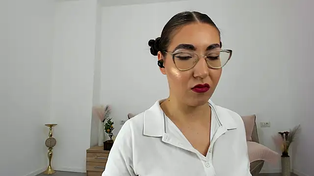 Snapshot of Kylie_Kathy chatting on September 23, 6:11 pm Kylie Kathy online show from September 23, 6:11 pm