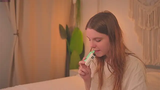 Lu  Lane online show from October 15, 8:36 am