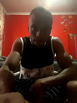 Snapshot of BaggyDirt chatting on November 29, 3:37 pm BaggyDirt online show from November 29, 3:37 pm