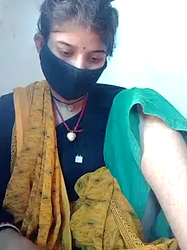 Snapshot of juhijaan2005 chatting on September 25, 9:24 am juhijaan2005 online show from September 25, 9:24 am