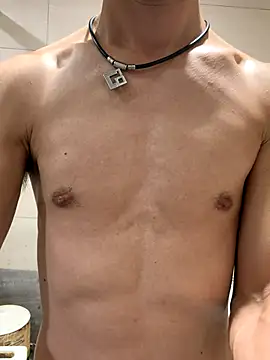 Snapshot of winds1069 chatting on November 16, 7:58 am winds1069 online show from November 16, 7:58 am