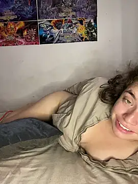 Snapshot of Lucy_YupiSweet chatting on December 2, 3:18 pm Lucy YupiSweet online show from December 2, 3:18 pm