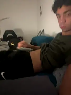 Snapshot of Ryan_12xX chatting on September 27, 6:46 pm Ryan 12xX online show from September 27, 6:46 pm